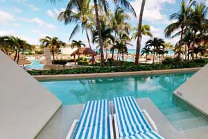 The Deluxe Swim Up Ocean View Rooms at Grand Park Royal Cancún